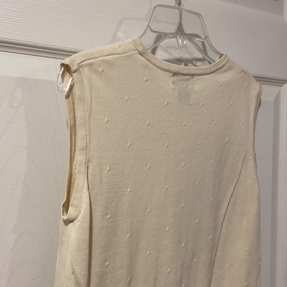 City Silk White Sweater with Circle Detail Set - Picture 8 of 14